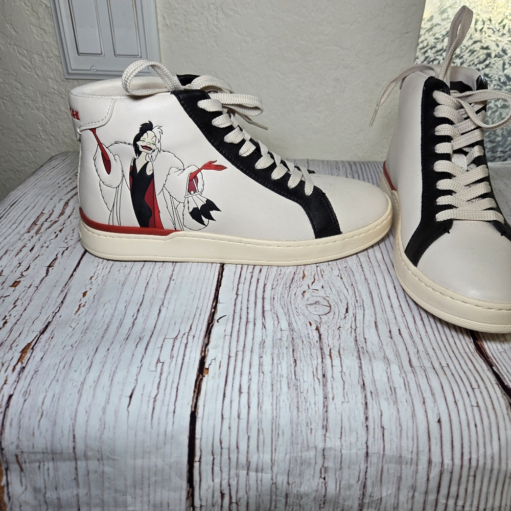 Disney X Coach Clip High Top Sneaker With Cruella Motif US Size 9B (KB) - Picture 6 of 14